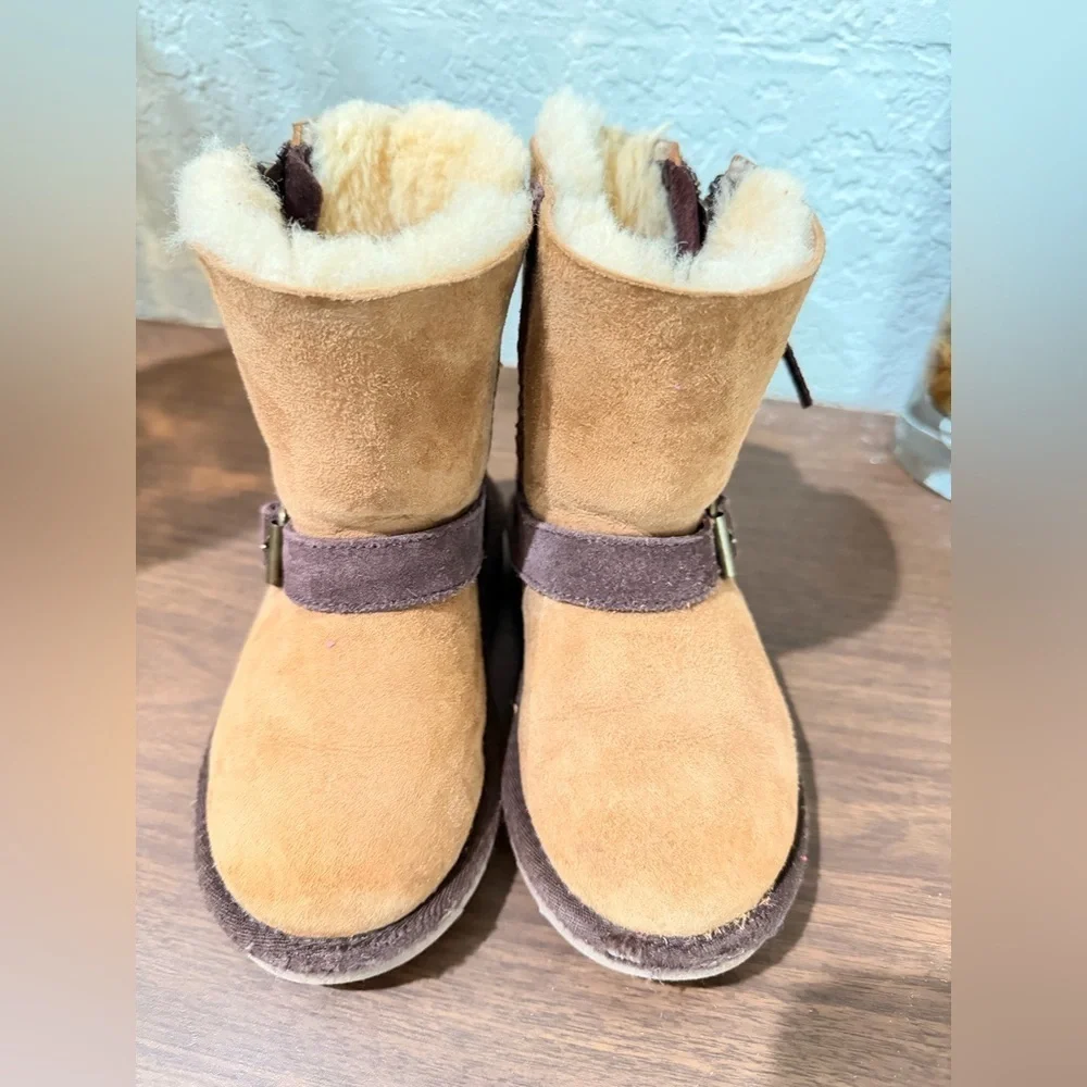 UGG AUSTRALIA  Brown Chestnut Short Winter Boots  kids boots USA11